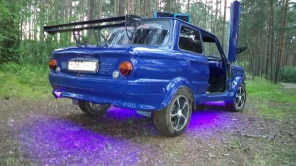 Автолюбитель из Твери превратил «Запорожец» в нечто невероятное Автолюбитель из Твери превратил «Запорожец» в нечто невероятное