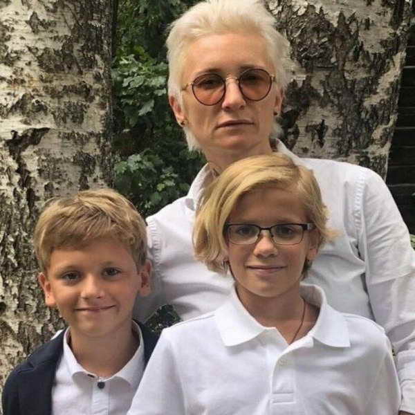 Пышные кудри и грустный взгляд: Диана Арбенина показала себя в юности