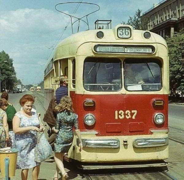 Прогулка по улицам Советского Союза