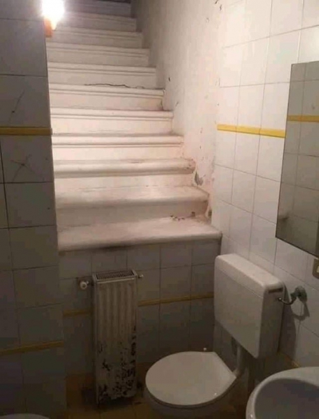 Лестницы, на которых черт ногу сломит