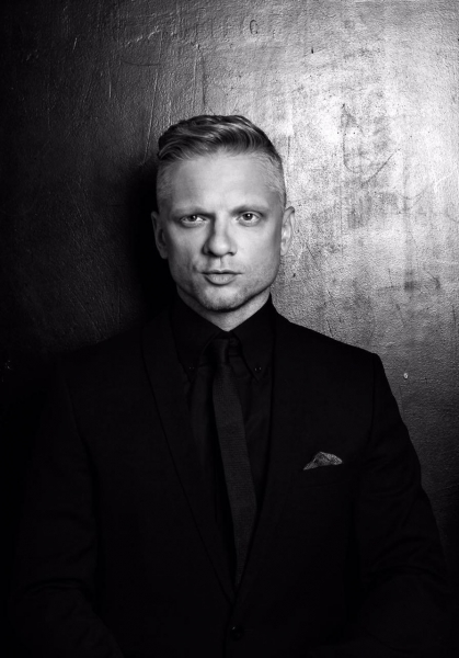 Участник шоу «Standup» Александр Шаляпин найден мертвым в своей квартире
