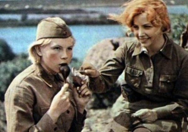 Кадр из фильма *А зори здесь тихие…*, 1972 | Фото: kino-teatr.ru Кадр из фильма А зори здесь тихие 1972 Фото kinoteatrru