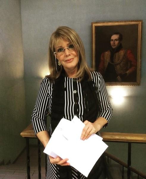 Будешь терять кровь! Елена Проклова раскрыла, что ей предсказала Ванга