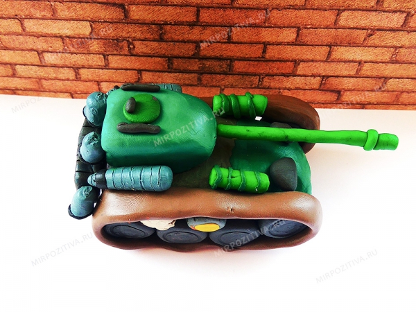 пластилиновый танк