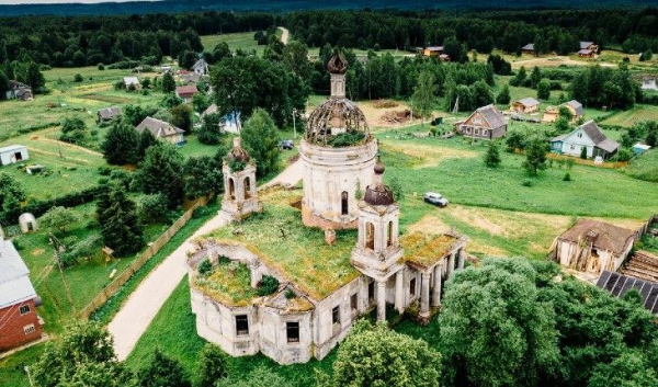 Леонтьевская церковь в Фатьяново