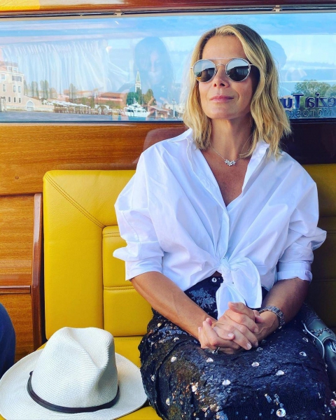 Любовь точно есть! Юлия Высоцкая поделилась нежной фотографией с мужем