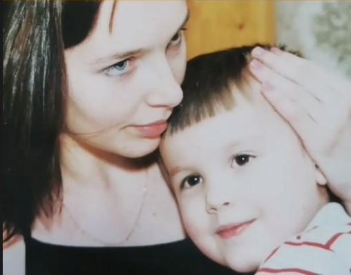 Взрослый сын такой молодой мамы: Наталия Антонова поздравила старшего наследника с днем рождения
