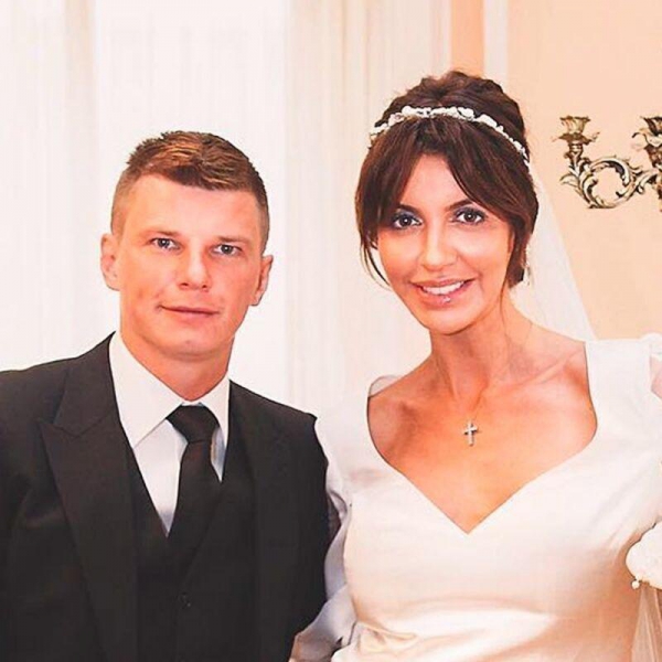 Выгоняла себя и детей: Алиса Аршавина покинула дом бывшего мужа после решения суда