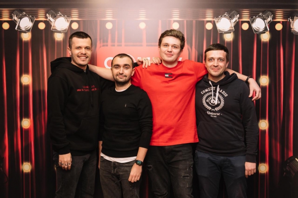 Викторию Складчикову выдали замуж на дне рождения Comedy Radio