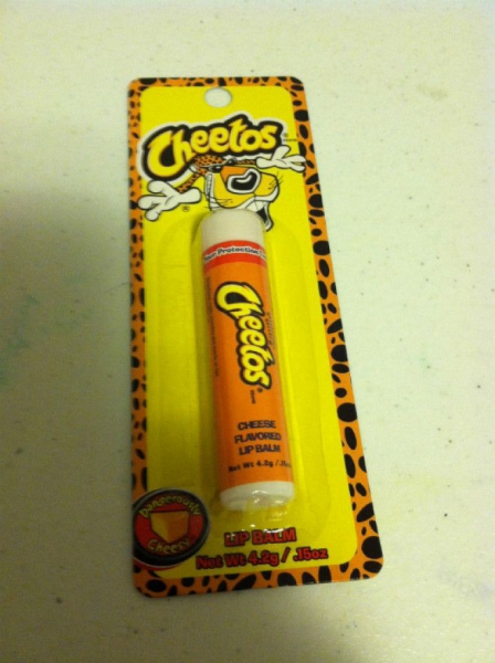 Бальзам для губ Cheetos. Бальзам для губ Cheetos