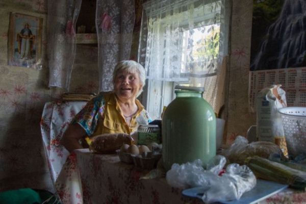 Люська Людмила Вячеславовна единственная жительница села Головкино в Псковской области