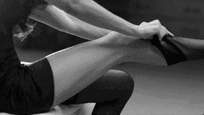 Гифки с красивыми девушками (20 гифок)