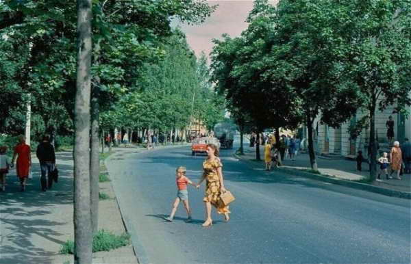 Прогулка по улицам Советского Союза Прогулка по улицам Советского Союза