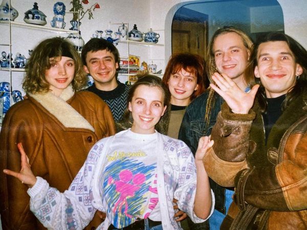 Нам всем чуть за 20: Светлана Бондарчук показала архивное фото с Орбакайте и Пресняковым
