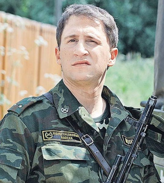 Мы без вас никуда! Знаменитости поздравляют с Днем защитника Отечества
