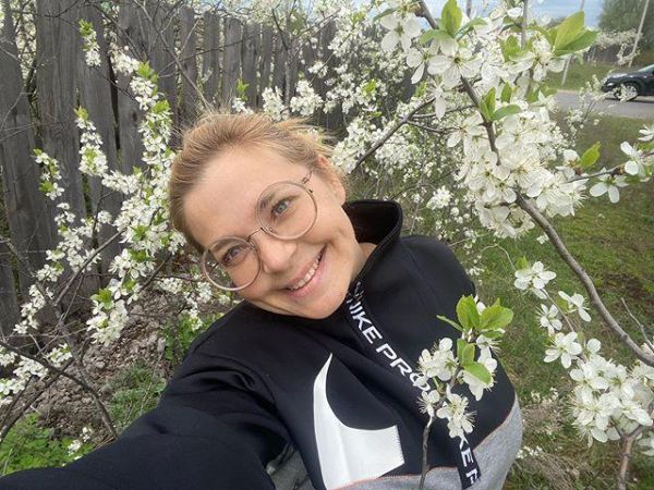 Вы ли это? Ирину Пегову с трудом узнали на новом фото