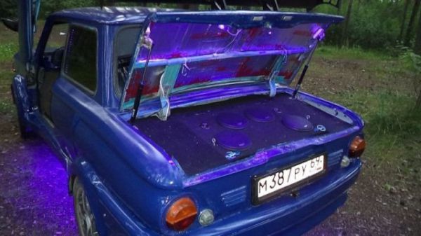 Автолюбитель из Твери превратил «Запорожец» в нечто невероятное