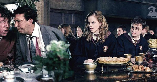 «Гарри Поттер» и застолье в «Бриллиантовой руке»