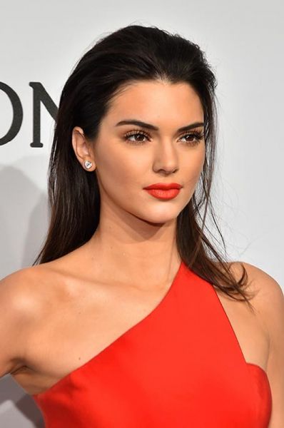 Birthday-girl: 20 стильных образов Кендалл Дженнер