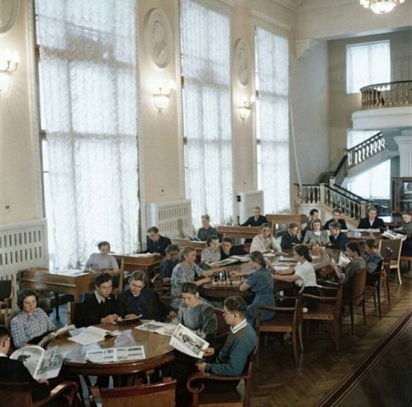 Теплые фотографии из советского прошлого, которые заставляют вспомнить только хорошее