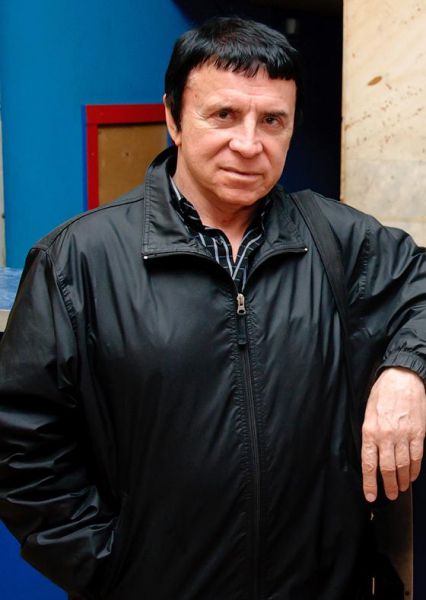 Зрение вернет, давление понизит: Анатолий Кашпировский начал проводить оздоровительные сеансы в Интернете